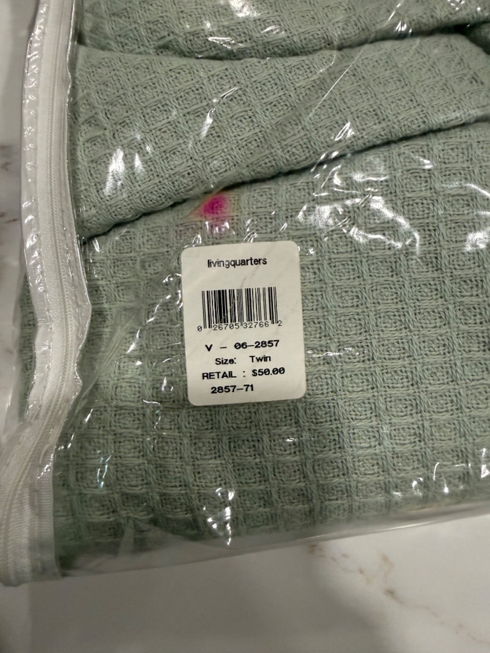 Twin Grand Elegance Collection “Living Quarters “ Cotton Blanket/New - Picture 5 of 7